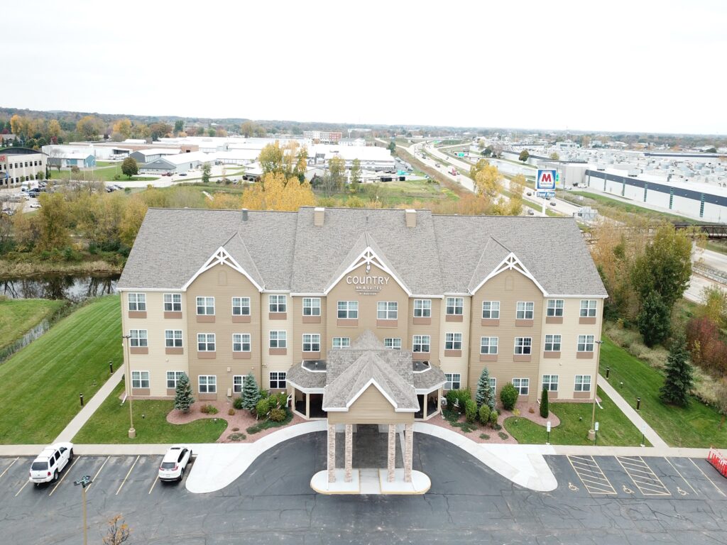 Country Inn & Suites Roofing Project Appleton